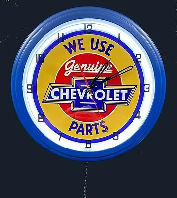 16" Usamos Chevy Piezas Genuinas Letrero Blanco Neón Reloj Caja Azul EDICIÓN LIMITADA Foto 1 de 2