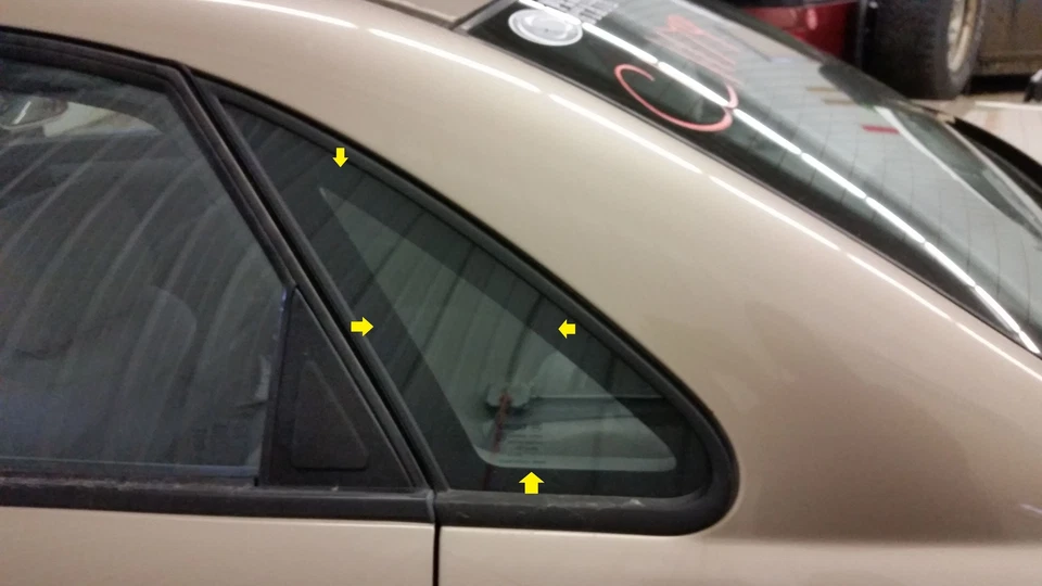 Suzuki Forenza 2008 sedán conductor cuarto izquierdo ventana de cristal tintado Foto 1 de 1