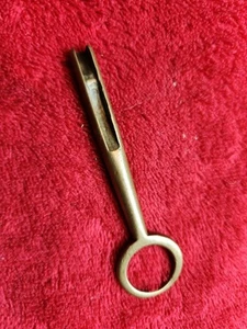 Vintage Yale Padlock Barrel Quill Slider Key Unique Rare USA Made - Picture 1 of 7