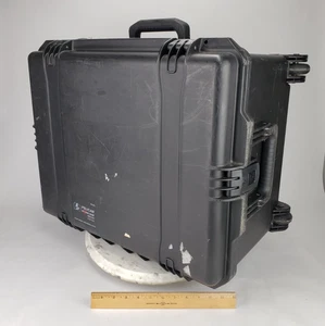 Pelican IM2750 Storm Case Green Waterproof - Wheels Handle Storage Luggage Foam - Picture 1 of 15