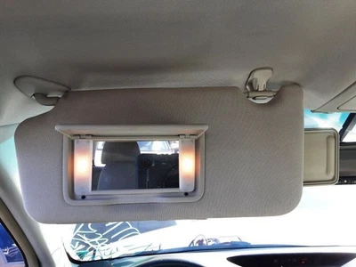 Driver Sun Visor Illuminated Dual Bulbs OEM 10-14 LEGACY 1279580 - Image 1 of 4