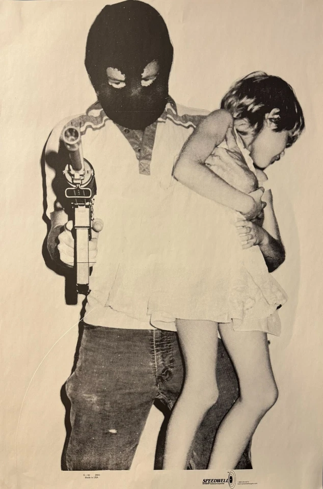 Encapuchado Hostil con Niño Rehén Objetivo Situacional [20" x 30"] (12 objetivos) Foto 1 de 1
