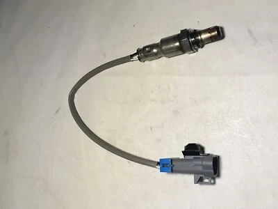 Silverado Duramax 2006-2010 diésel válvula EGR (LLY, LBZ, LMM) NUEVO GM # 98025695 Foto 1 de 4