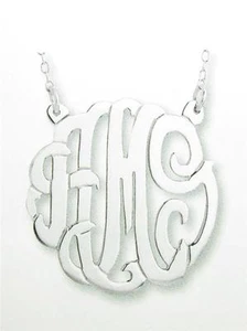Sonderanfertigung .925 Silber Halskette mit 3 Initialen Monogrammen handgeschliffen 38 mm Durchmesser Neu - Bild 1 von 1