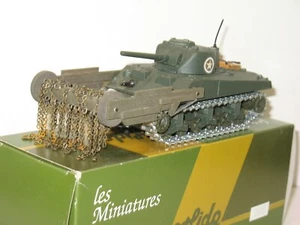 SOLIDO, Char sherman CRAB démineur US militaire des plages de normandies - Foto 1 di 5