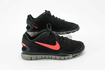 Nike женщин обуви бесплатный TR подходит 2 щит размер 8,5 М запустить кроссовок Athletic подержанные xq - Изображение 1 из 4