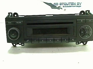 LETTORE CD Mercedes-Benz A (W169) 2010 A1699002900001 - Immagine 1 di 3