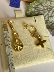 Louis Vuitton Signature Drop Earrings/ LV-E-0031 - Picture 1 of 10