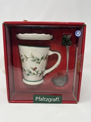 Taza de loza cubierta de baya de invierno Pfaltzgraff con infusor de tapa pintada a mano usada en excelente estado Foto 1 de 4