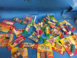 * Vintage PEZ Candy Dispensers Variations *NICE* - Picture 1 of 5