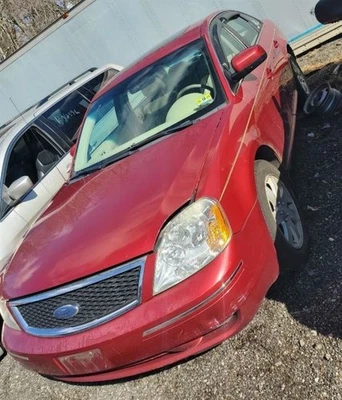Console Front Floor Shift With CD Player Fits 03-07 TAURUS 1016962 - Image 1 of 4