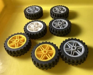 7 LEGO Technic Rueda 56904 Neumático 56898 43,2 x 14 Amarillo, Blanco, Gris Azulado Claro - Imagen 1 de 2