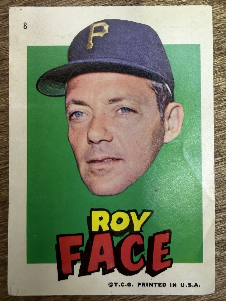 1967 TOPPS BASEBALL PIRATE STICKERS # 8 ROY FACE - Image 1 of 2