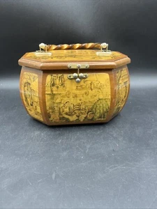 Anton Pieck Decoupage Scatola Legno Borsa Ottagonale Manico Lucite Foderato Fondo Feltro - Foto 1 di 8