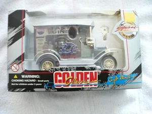52A- GOLDEN CLASSIC DIE CAST BANK PEPSI COLA MIB - Imagen 1 de 9