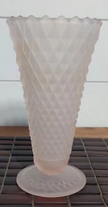 Vintage Indiana Glass Pink Diamond Point Vase - Picture 1 of 8