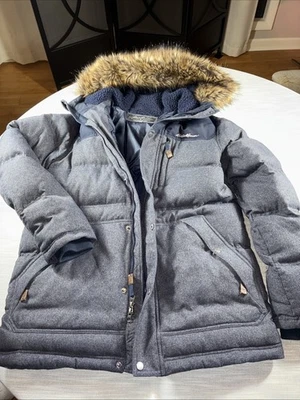Eddie Bauer Para Hombres Mediana Tormenta Invierno Noble Parka Sherpa Con Capucha Esquí Azul Marino Foto 1 de 4