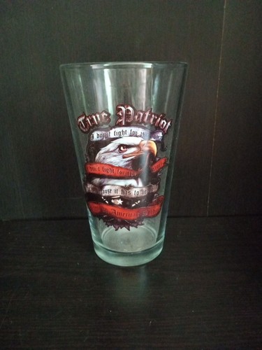 TRUE PATRIOT  "I AM AN AMERICAN SOLDIER"  PILSNER BEER GLASS ~ Trl8#192