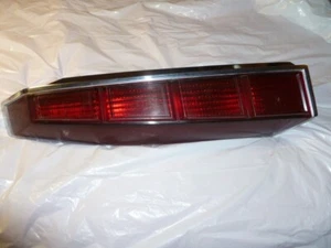 LINCOLN CONTINENTAL 1984 - 1987 LEFT TAILIGHT - Picture 1 of 6