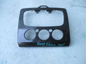 2007 FORD FOCUS MK2 WOOD DASH STEREO SURROUND TRIM 7M5118522C - Picture 1 of 4