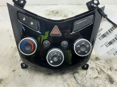 Контроль температуры без подогрева сиденья ID 42521458 17-19 Chevy Sonic 42521458 - Изображение 1 из 4