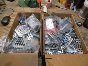 LOT OF 23 LBS Cisco Rack Mount Bracket ears Screws 3550 C3750 C3560 - Bild 1 von 6