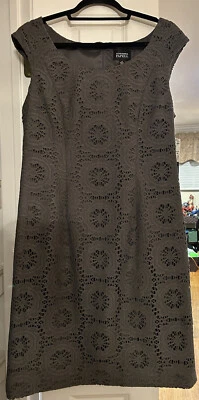 Vestido Vaina Adrianna Papell Gris Crochet Hasta la Rodilla Talla 16 Nuevo con Etiquetas Foto 1 de 4