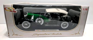 Signature 1934 Duesenberg Black & Green 1:18 Scale Diecast Car - Picture 1 of 12