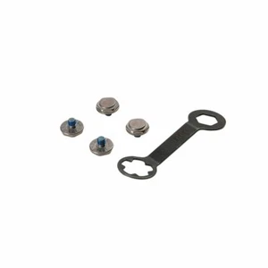 Shimano MTB Shoe Spikes For SPD Shoes SH-XC90 / XC70 / XC61 / XC60 / XC50 / XC50 - Picture 1 of 1