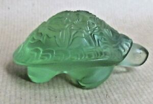 LALIQUE CRYSTAL FIGURINE OF A SIDONIE TURTLE - GREEN - MINT & BOXED (Ref8118)