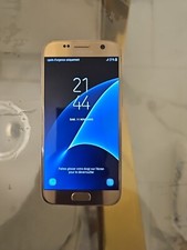Samsung Galaxy S7 SM-G930 (Latest Model) - 32GB - Gold Platinum Smartphone