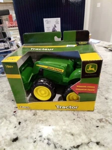Tomy John Deere Tractor With Working Scoop Age 18 Months & Up - Picture 1 of 5