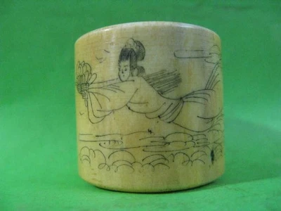 ANILLO PULGAR ERUDITO ARQUERO HUESO BIEN INSCRITO  Foto 1 de 4