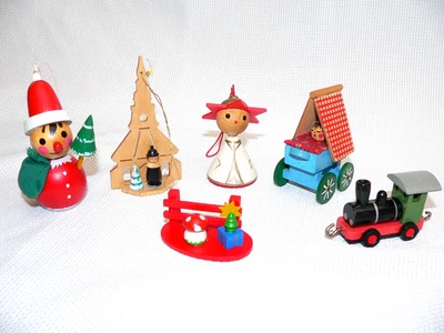 Erzgebirge Konvolut Steinbach Baumhänger Ulbricht Deko  Puppenwagen Dampflok - Bild 1 von 4