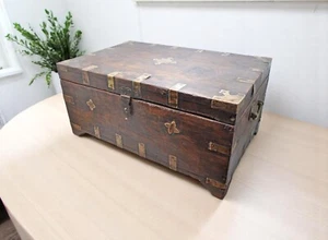 Antigua caja de madera para dinero en efectivo de comerciantes original antigua de latón fino equipada - Imagen 1 de 8