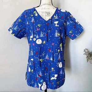 Peanuts Snoopy Loves Snow Scrub Top - Picture 1 of 4