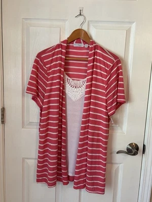 Top de playa de verano con curvas Kim Rogers para mujer talla 2X rosa a rayas bordado de encaje Foto 1 de 4