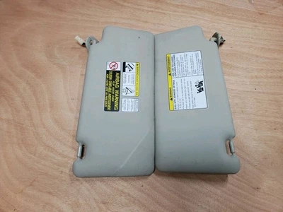 2008-2013 Nissan Rogue Sun Visor Set Beige Soft Vinyl Mirrors Illuminated OEM Foto 1 de 4