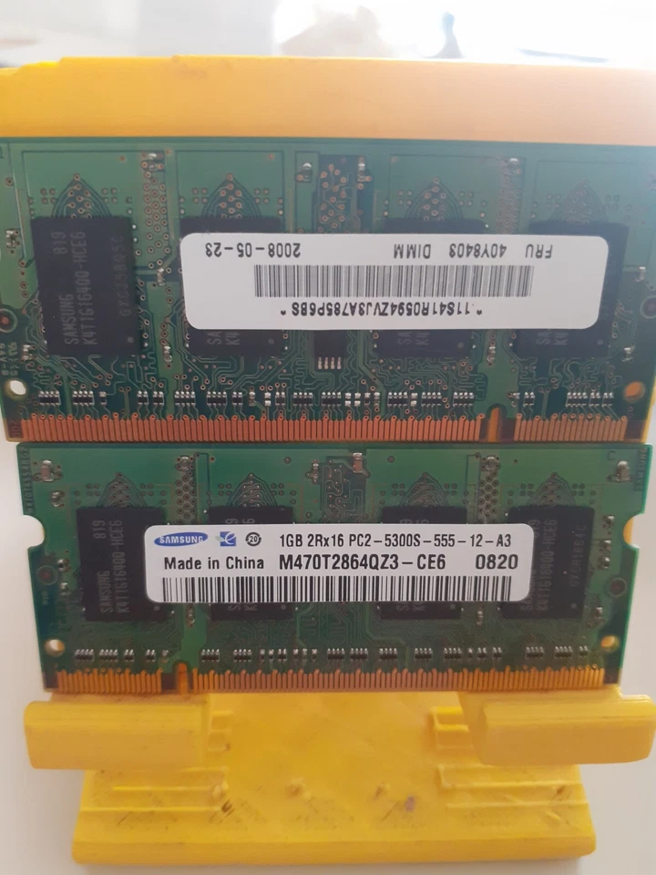 Samsung M470T2864QZ3 - CE6 (1 GB, PC2-5300 (DDR2-667), DDR2 RAM, 667 MHz, SO... - Image 1 of 1