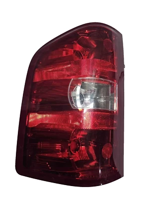 07-14 Conjunto de luz trasera izquierda CHEVY SILVERADO 2500 PICKUP CON CAJA Foto 1 de 3