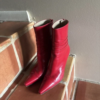 7.5 M Stuart Weitzman Red Stiletto Ankle Boots - Image 1 of 4