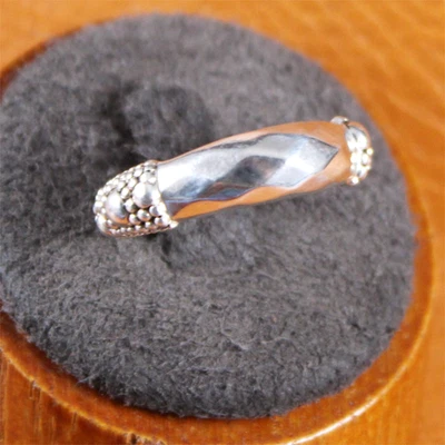 Anillo MICHAEL DAWKINS Martillado Cúpula Guijarro Banda Plata Esterlina Talla 7.75 Foto 1 de 4