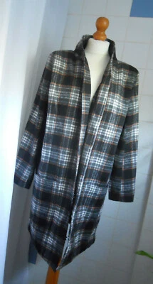  long Tartan Check Jacket / Coat- Size 12 - boohoo - Image 1 of 4