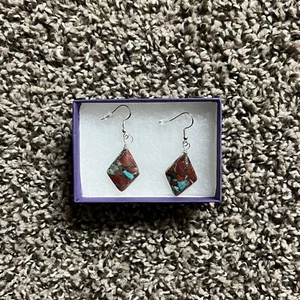 Custom cut stone drop earrings with hand wrapped sterling silver wire - Picture 1 of 2