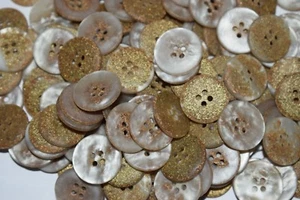 6 Stück ☆ 4 loch ☆ Knopf ☆ Gold / Weiß / Perlmut ☆ 20 mm Schimmernd ☆ besonders - Bild 1 von 4