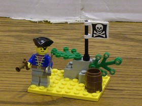 Lego 1464 Pirates PIRATE LOOKOUT 100% Complete w/Instructions
