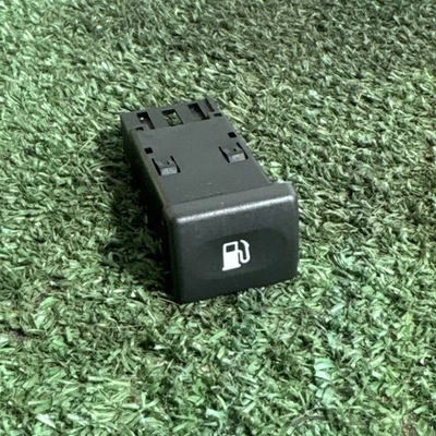 Land Rover Range Rover Discovery 1999 interruptor de puerta de combustible 2 YUG102390 Foto 1 de 4