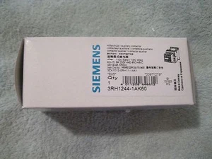 SIEMENS 3RH1244-1AK60, CONTACTOR REAY - NEW - Picture 1 of 1