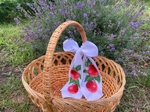 Decor (bow) on the basket, Feast of the Savior, Apple Savior Cover