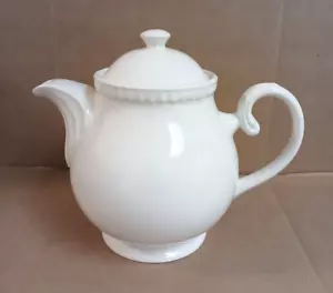 Tetera Royal Stafford Portsmouth 6 tazas crema con tapa Inglaterra descontinuada - Imagen 1 de 14